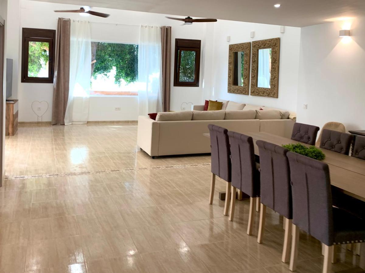 Amplia Vivienda New Para12 Pers A 4 Min Caminando De Playa Con Terraza, Piscina Com, Wifi, Ventiladores De Techo, Lavavajillas Roquetas de Mar Exterior foto
